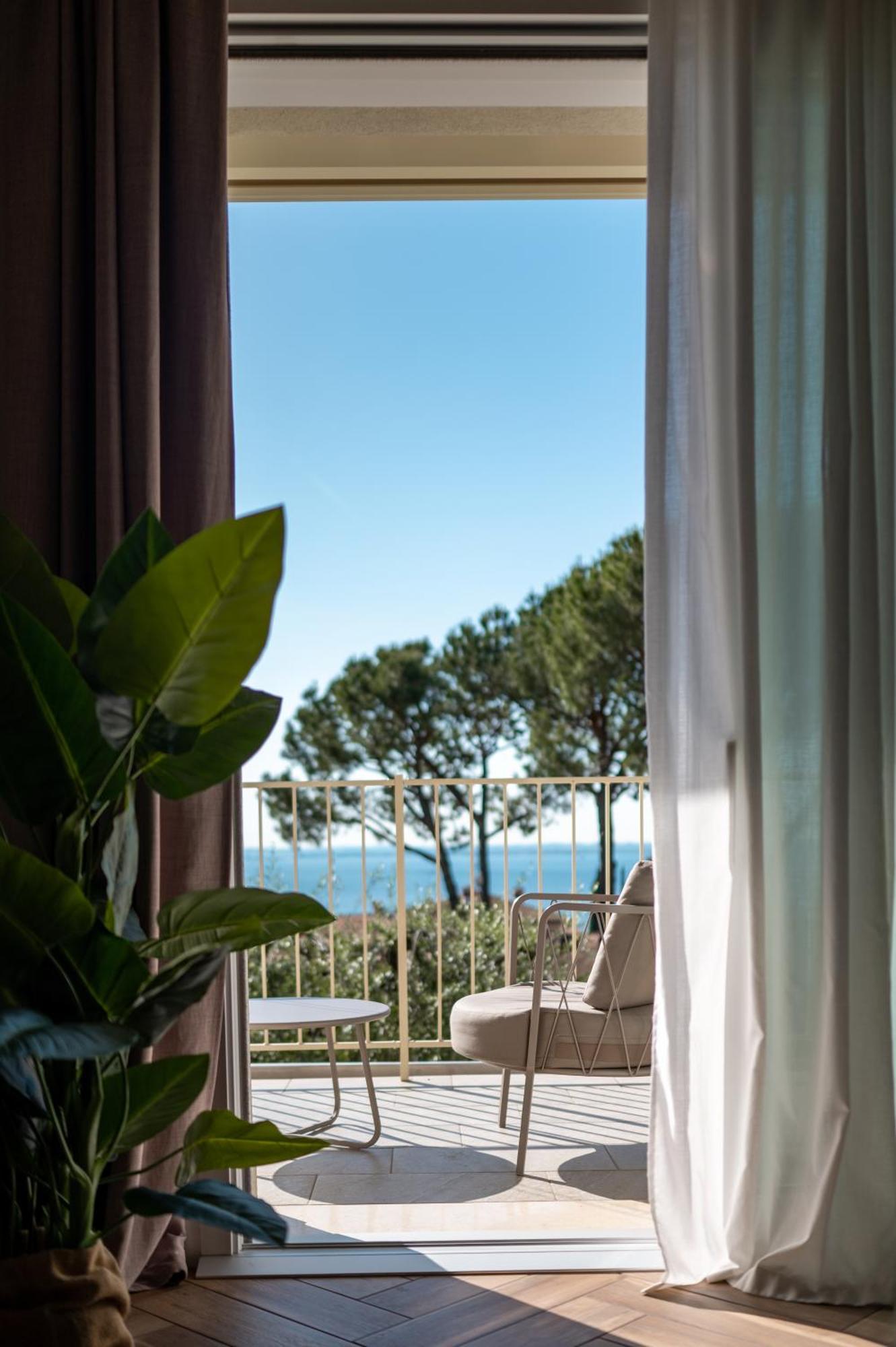 Bed & Breakfast La Home And Apartments Moniga del Garda Buitenkant foto