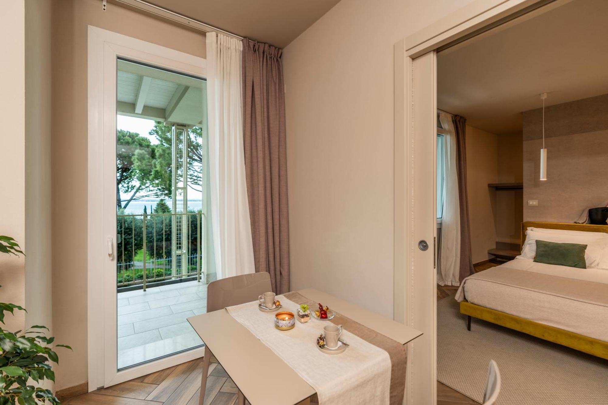 Bed & Breakfast La Home And Apartments Moniga del Garda Buitenkant foto