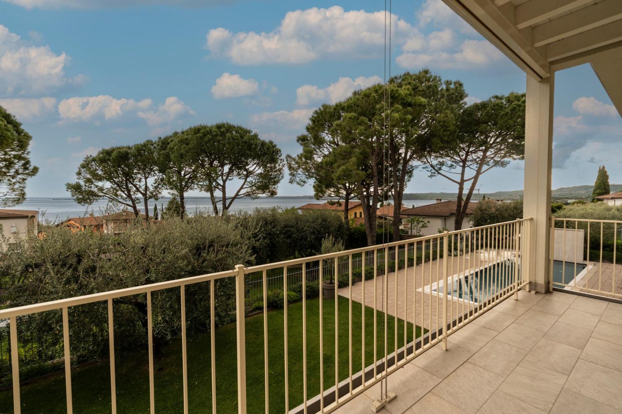 Bed & Breakfast La Home And Apartments Moniga del Garda Buitenkant foto